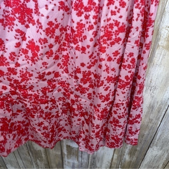 NWT Cupcakes & Cashmere Floral Puff Sleeve Smocked Waist Dress - Picture 4 of 5